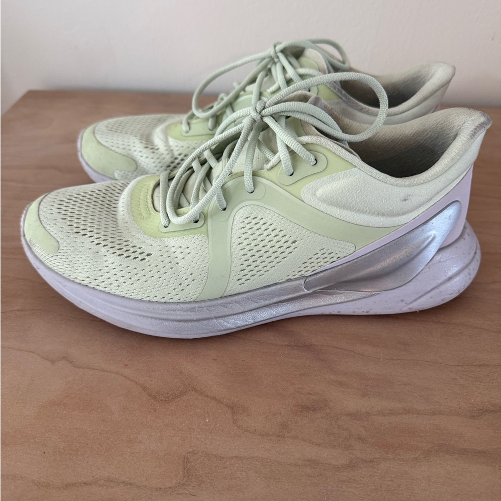 Lululemon Blissfeel Women’s Running Shoes